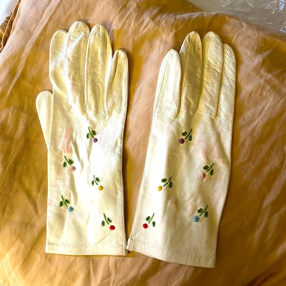 NEW white petite ladies girls leather dress gloves embroidered flower XS vintage